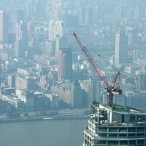 上海中心大厦阻尼器揭秘：1000吨定楼神针如何让摩天大楼在台风中稳如泰山