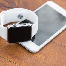 iPhone17，引领潮流的无卡槽设计，能否成为国内手机市场的新标杆？