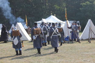 长沙会战碑下的九三阅兵照片,历史与现代的交汇 长沙会战碑下的九三阅兵照片,历史与现代的交汇